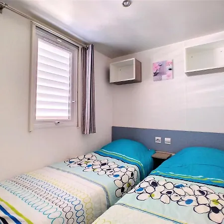 Mobil Home 6/8 Places Vue Degagee Le Muy Buitenkant foto